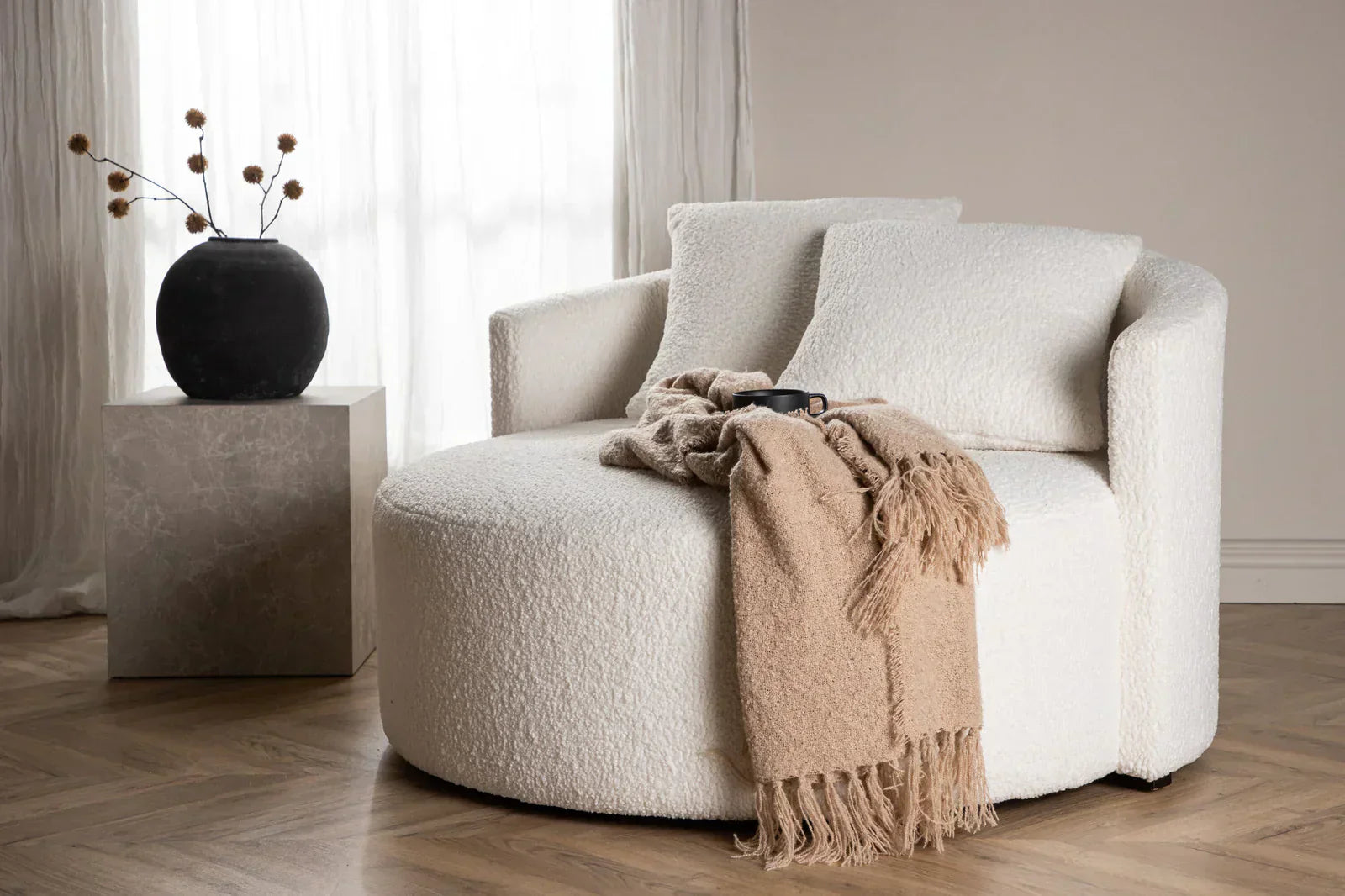 Comment-acheter-du-mobilier-haut-de-gamme-en-ligne-en-toute-confiance Loome