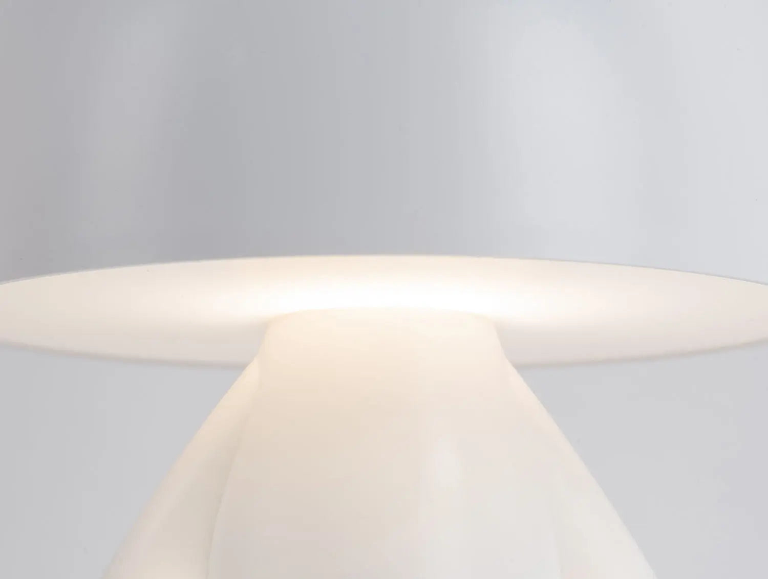 Table lamp Bear LED matt white