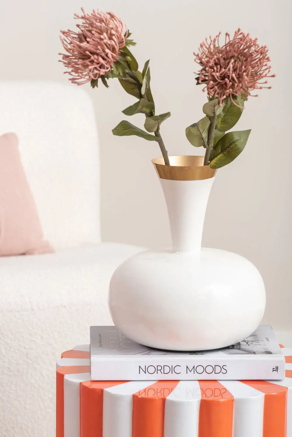 Vase Yara large enamel soft brown