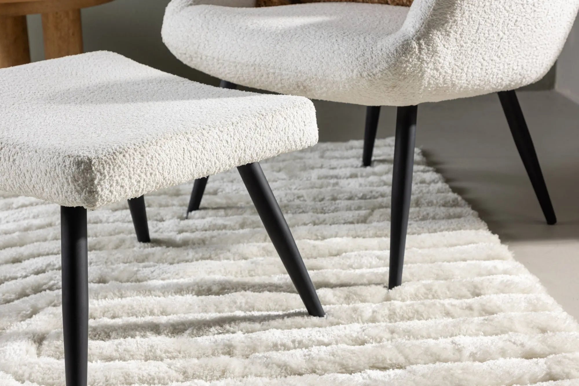 Fauteuil Como avec pouf Loome