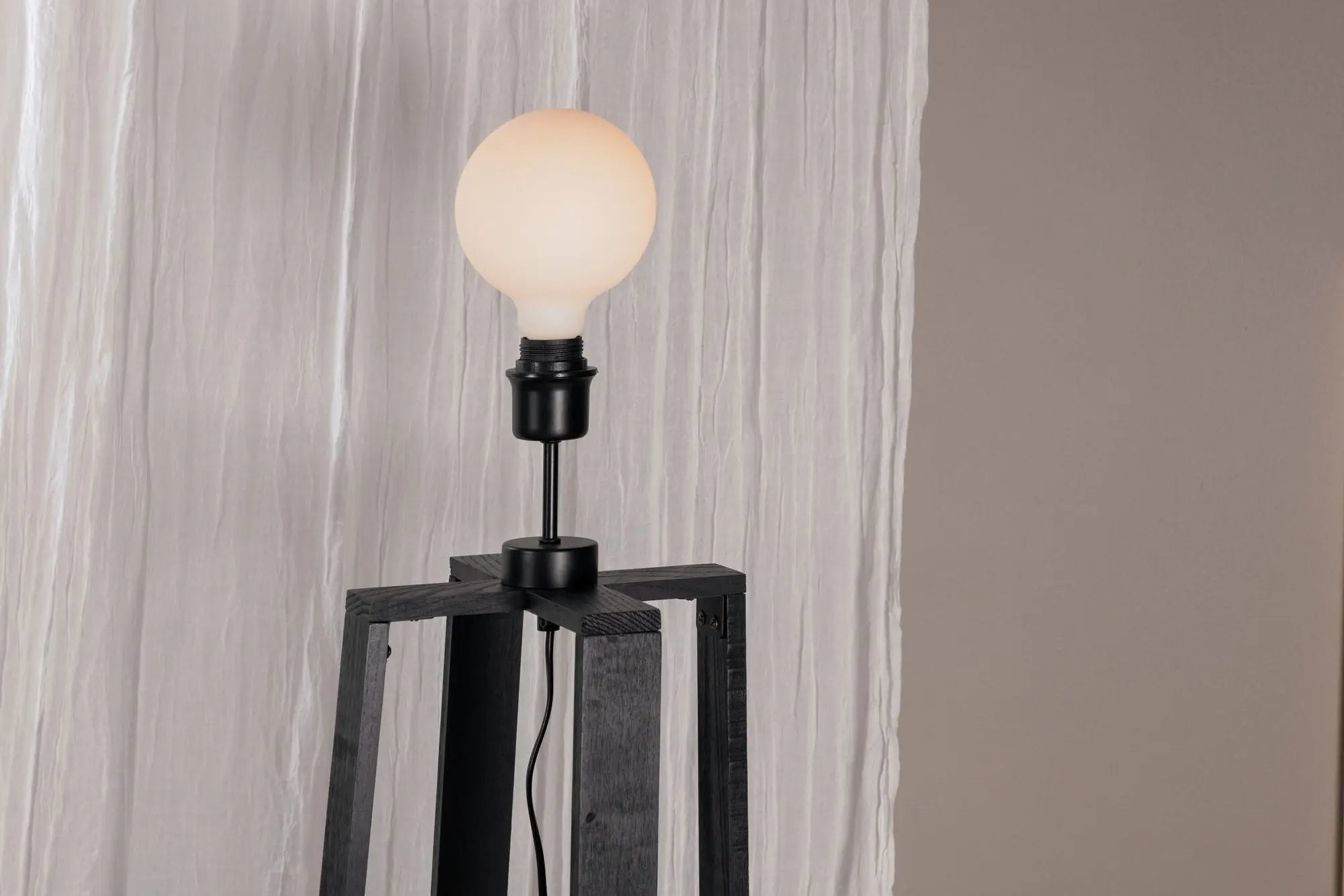 Lampadaire Avspark - 137 x 41 x 41 - Acier