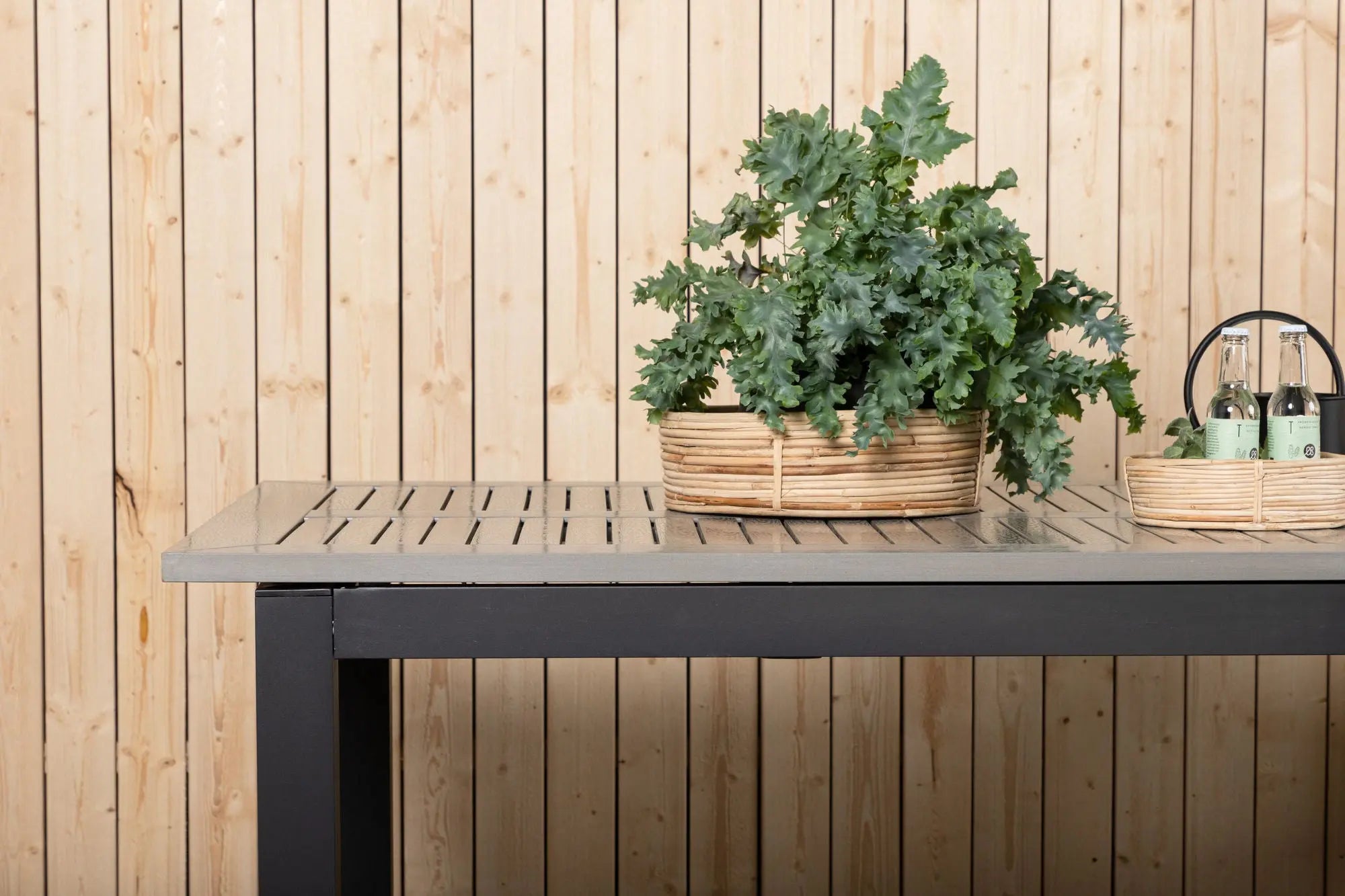 Table Albany Loome