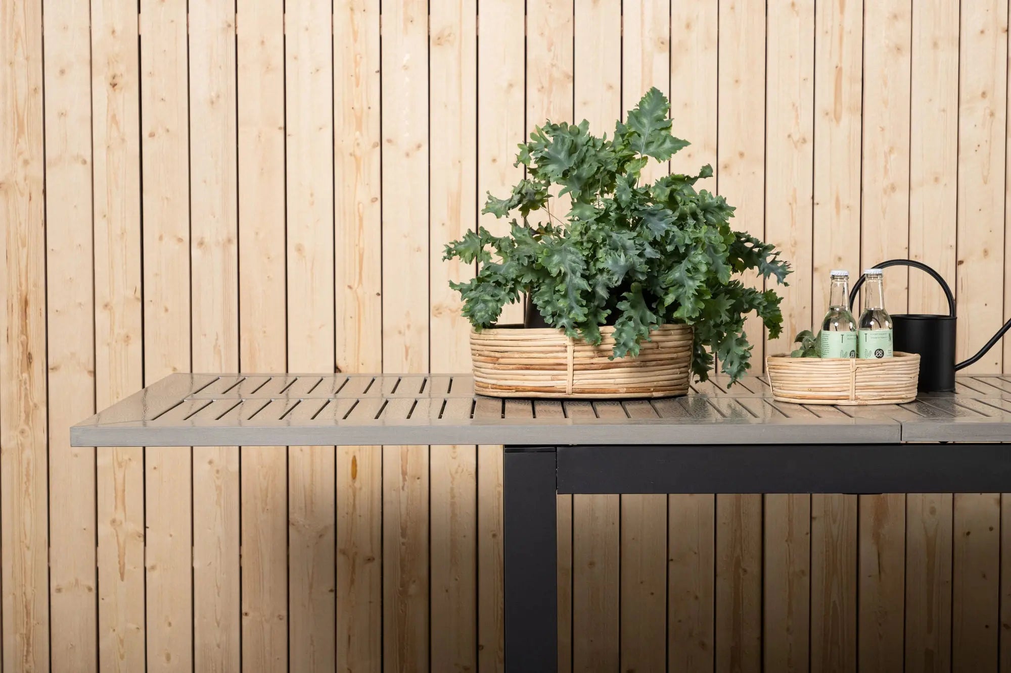 Table Albany Loome