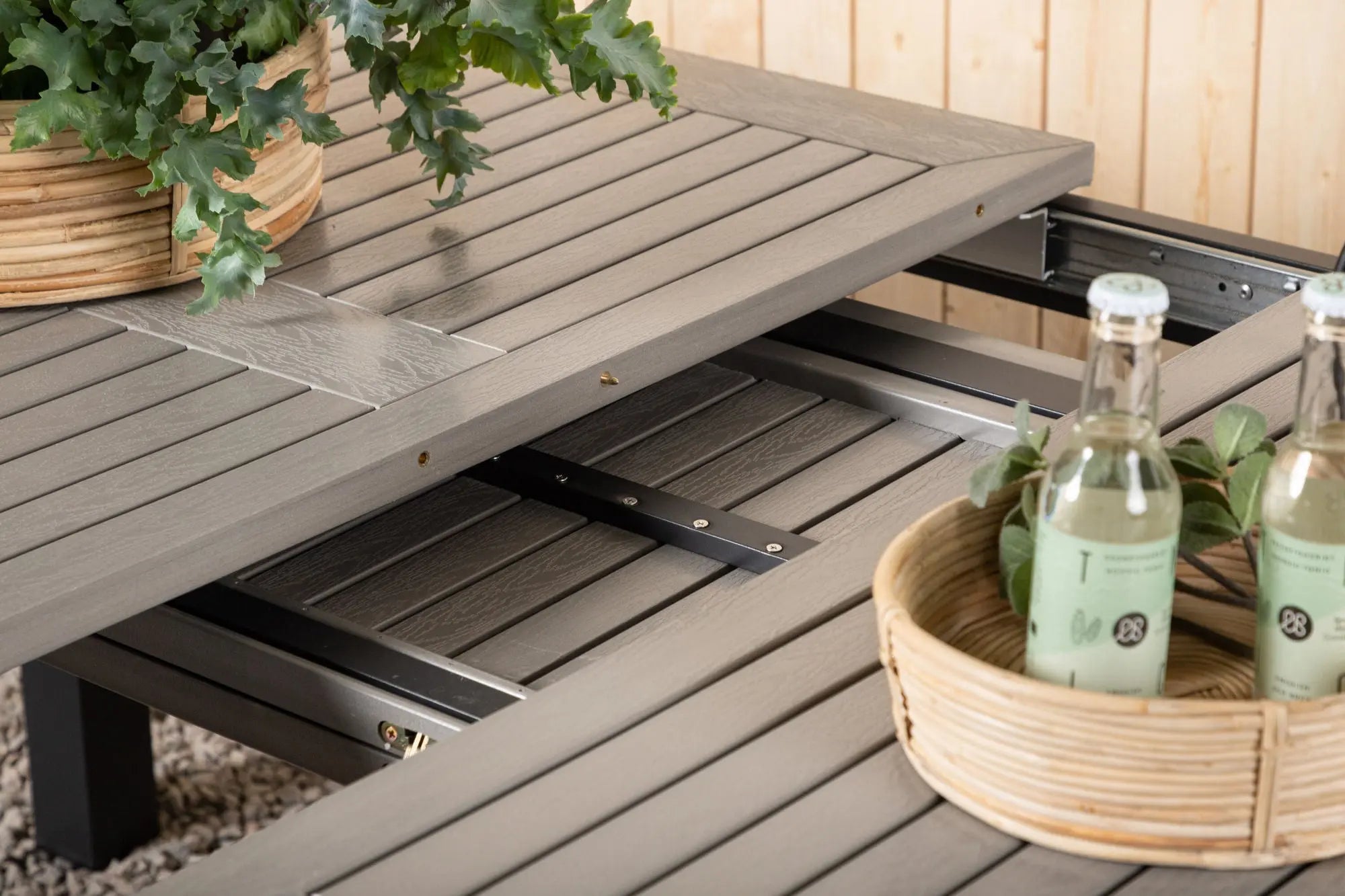 Table Albany Loome