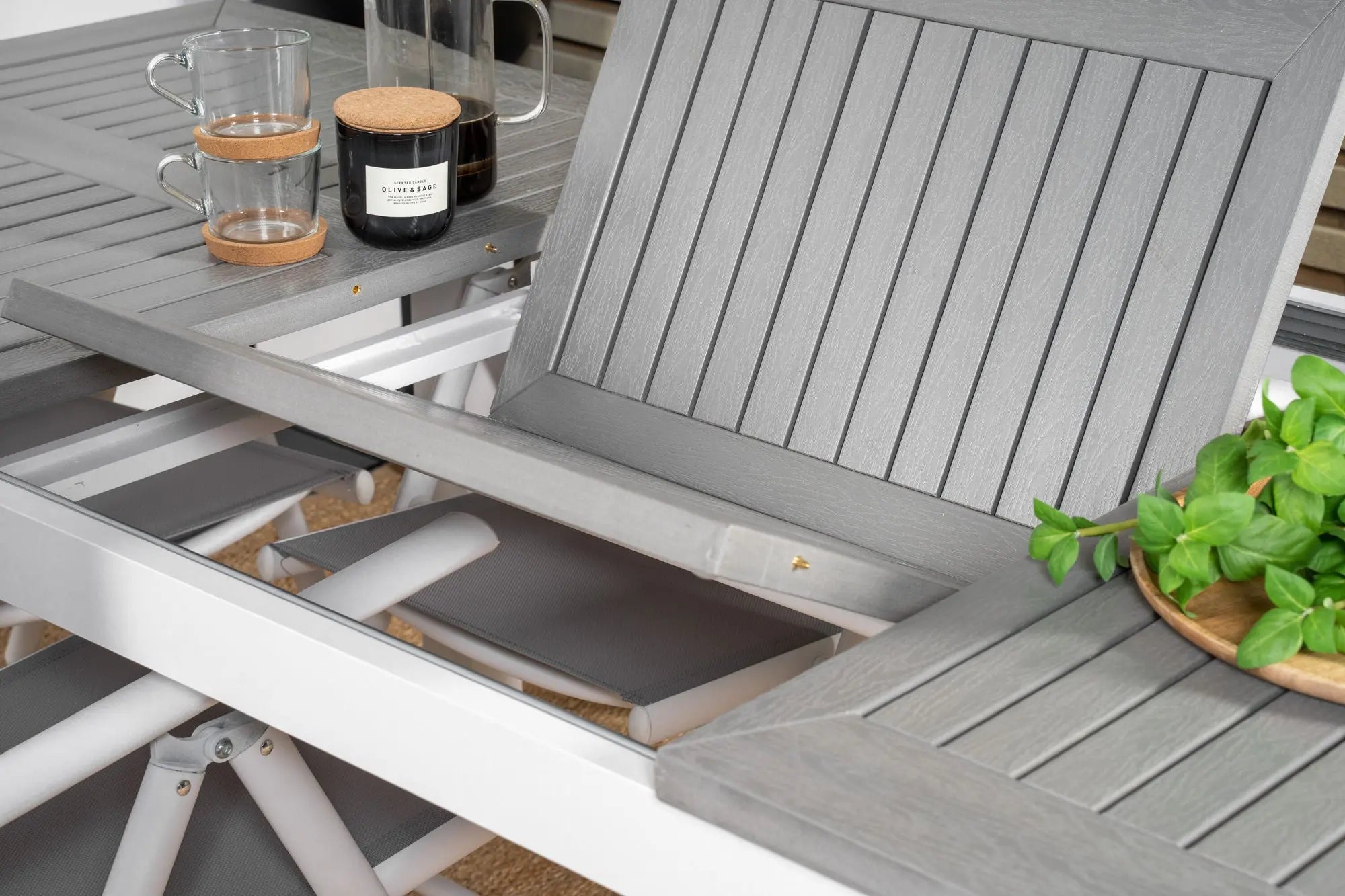 Table Albany Loome