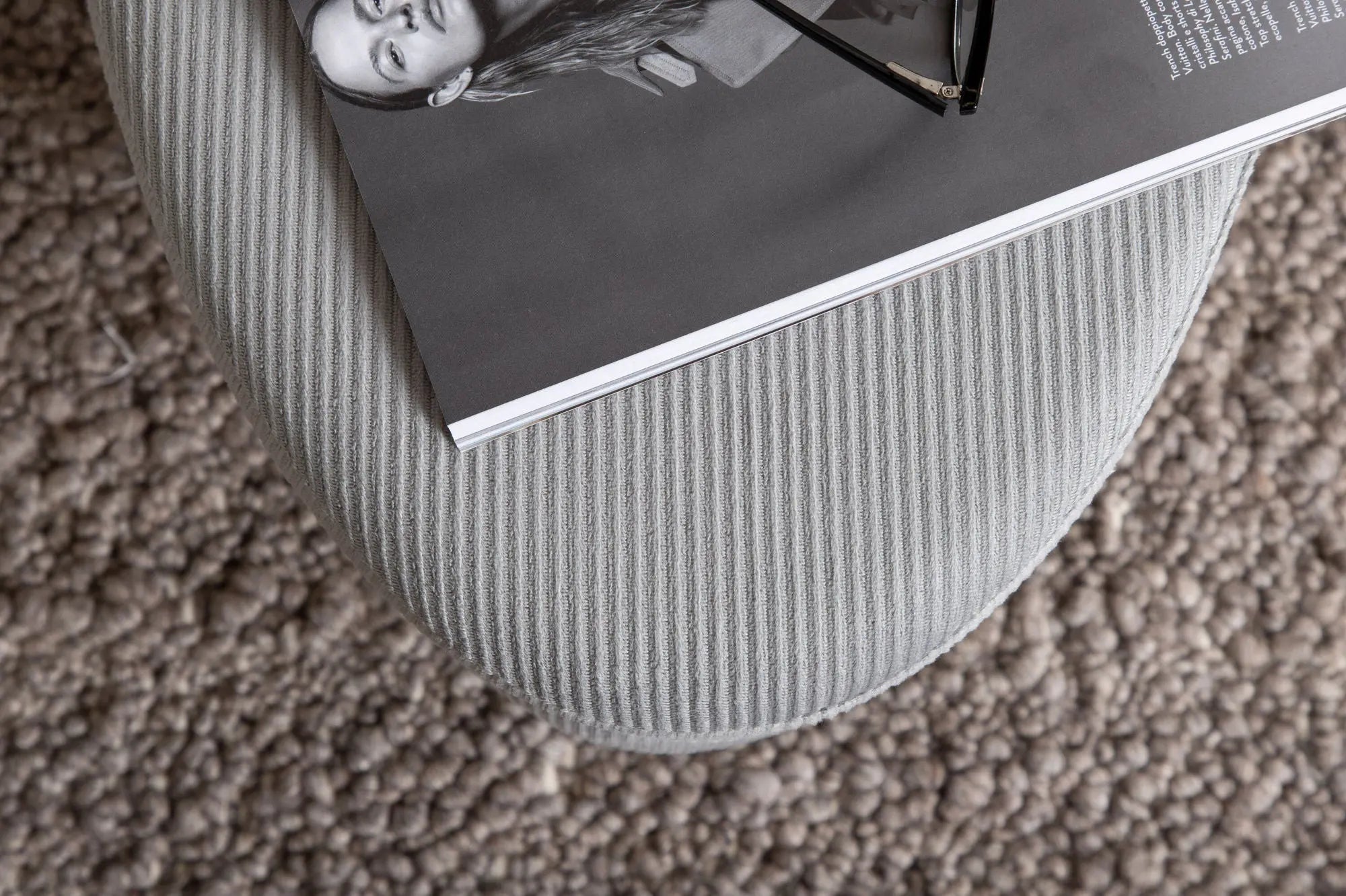 Pouf Otto - 100 x 40 x 41 - Polyester velours côtelé