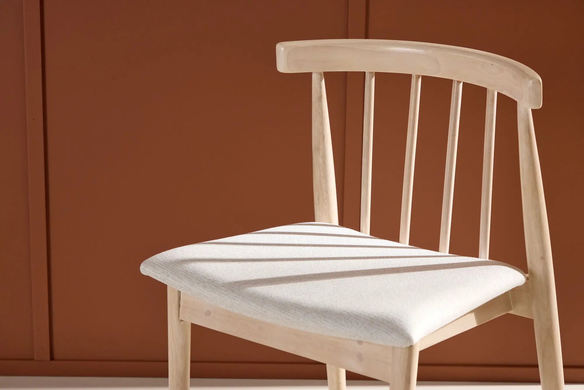 Lot de 2 chaises de salle à manger Flora - 46 x 50 x 78 - Hévéas