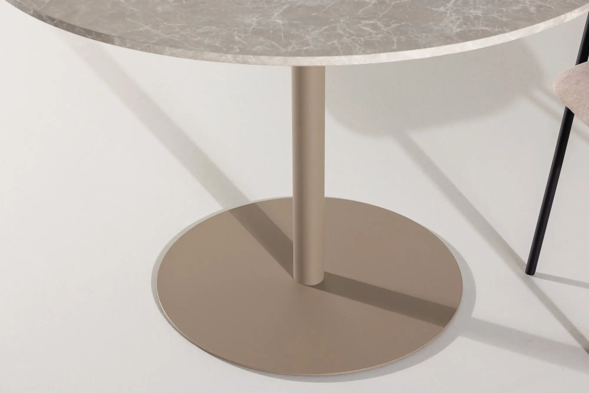 Table à manger Lycke - ø110 - MDF