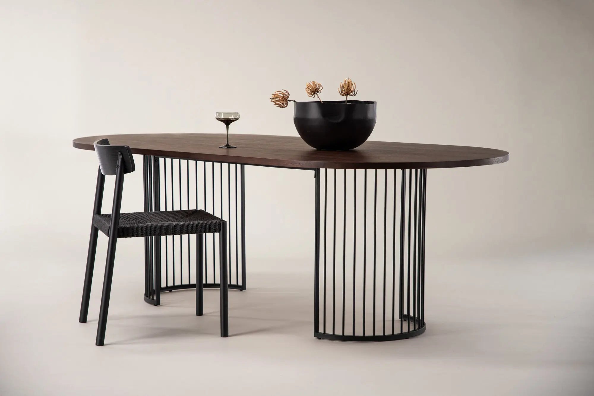 Table à manger ovale Hamneskär - 110 x 220 - MDF