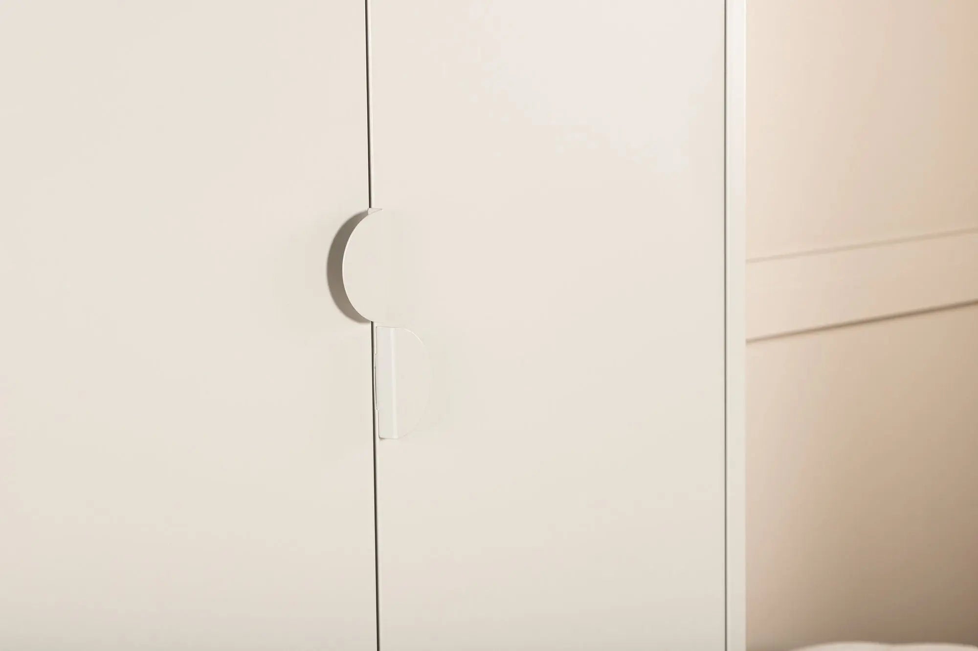 Armoire Piring Loome