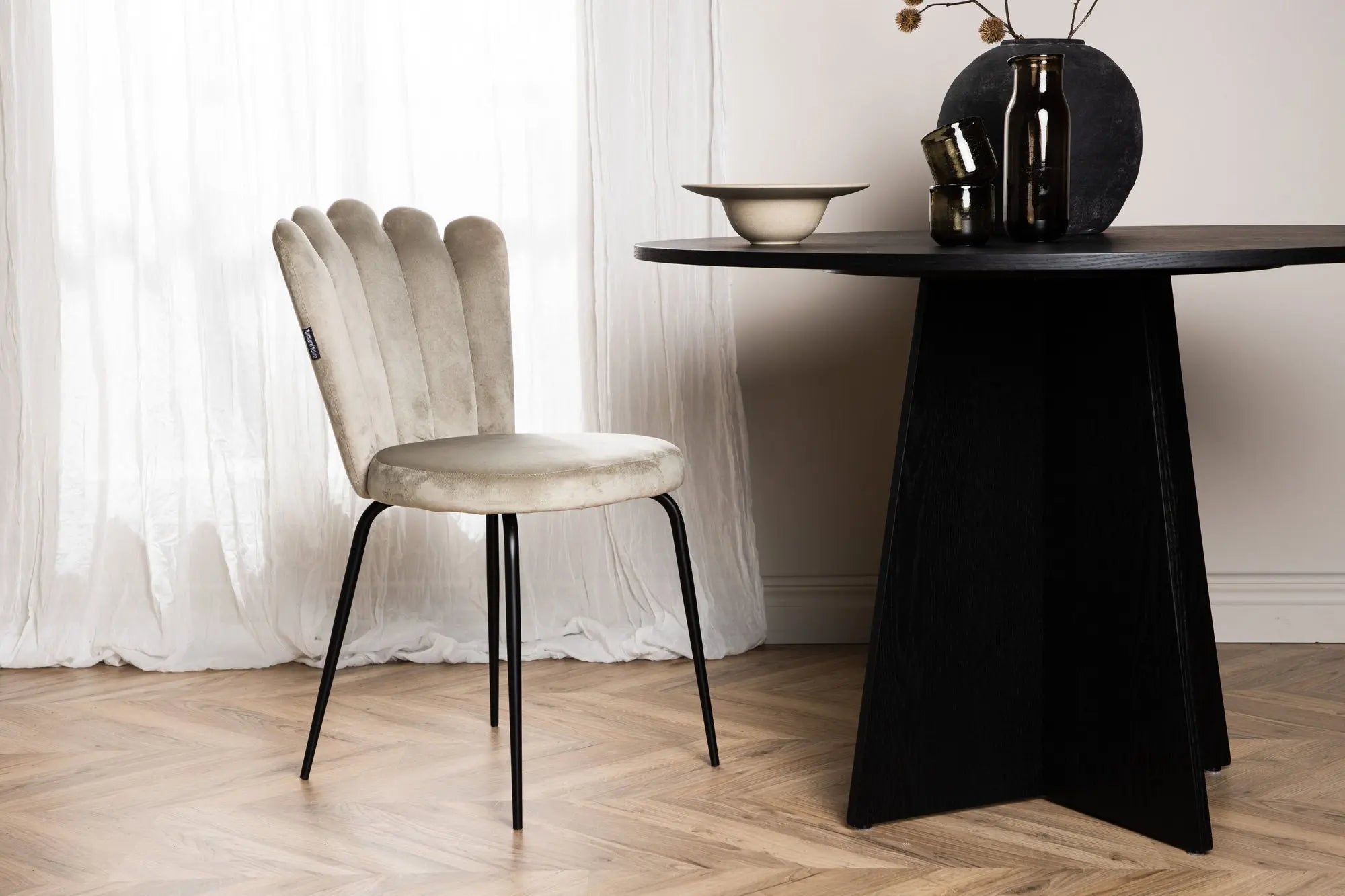 Lot de 2 chaises de salle à manger Limhamn - 42 x 44 x 82 - Polyester Velvet