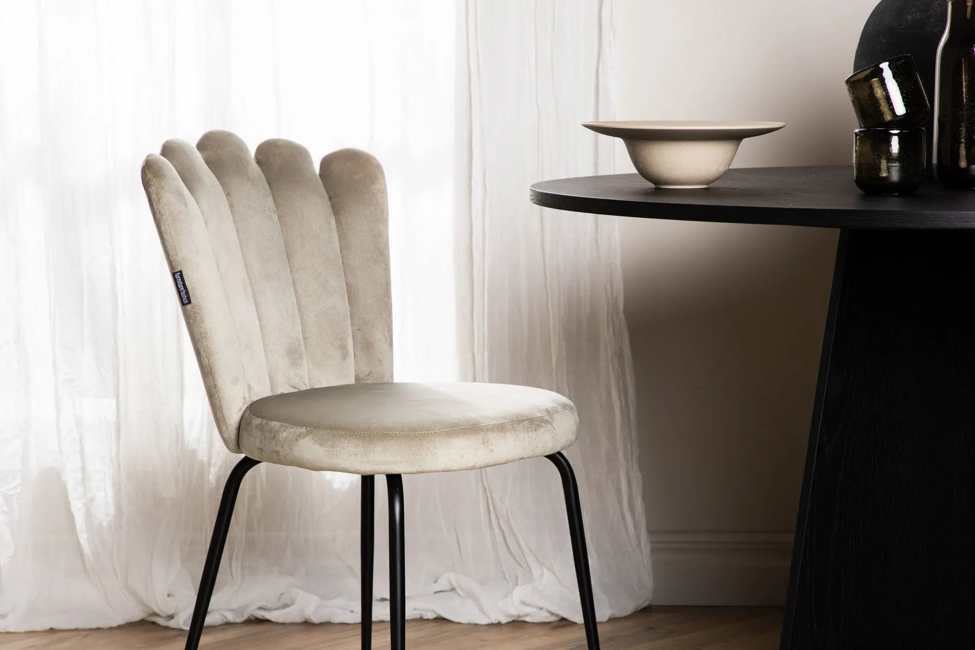 Lot de 2 chaises de salle à manger Limhamn - 42 x 44 x 82 - Polyester Velvet