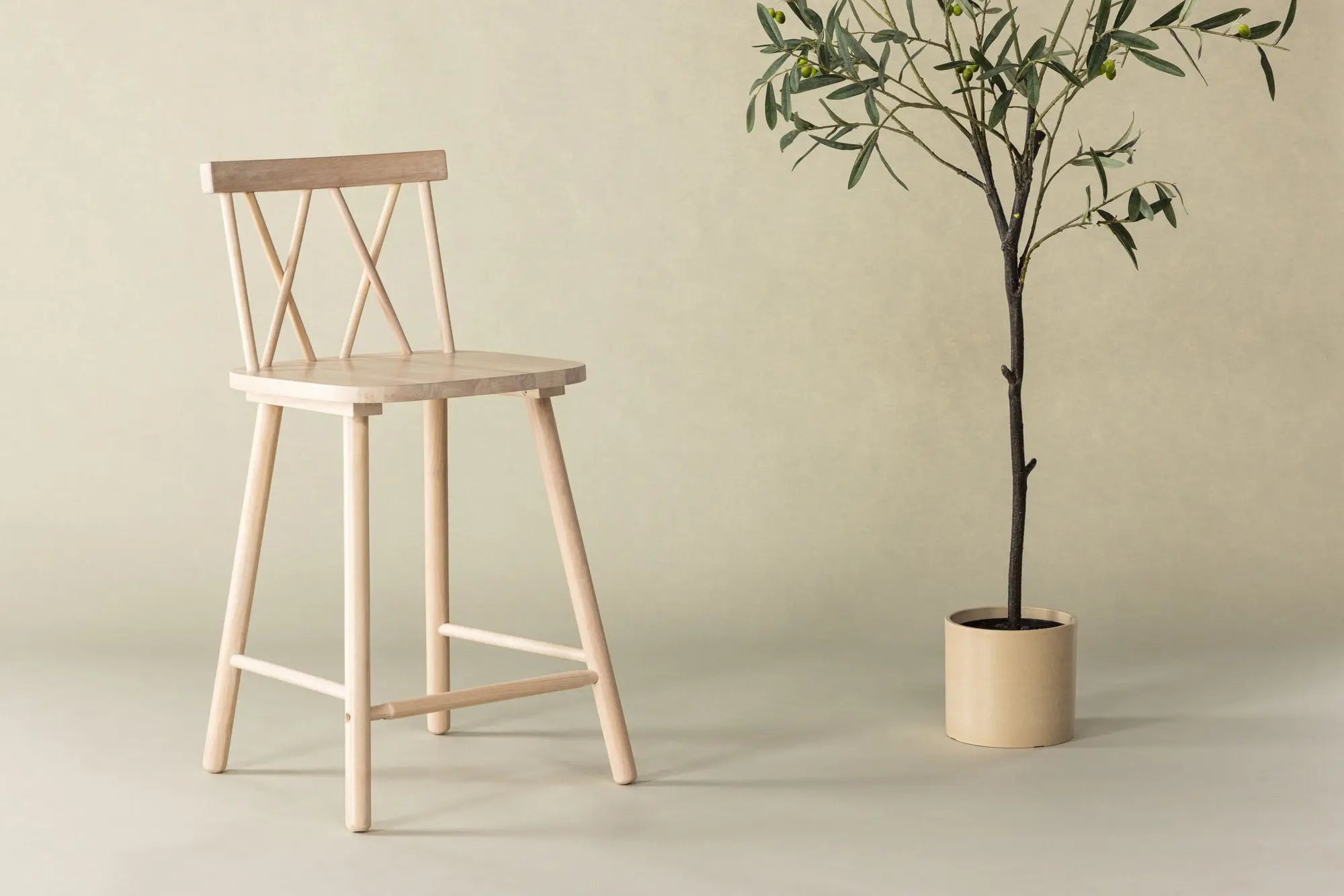 Lot de 2 tabourets de bar Mollöström - 44 x 43 x 90 - Hévéas