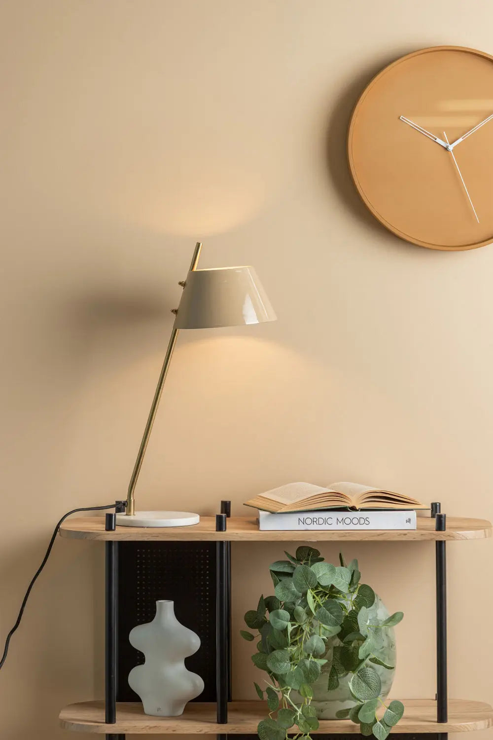 Table lamp Savvy enamel soft brown
