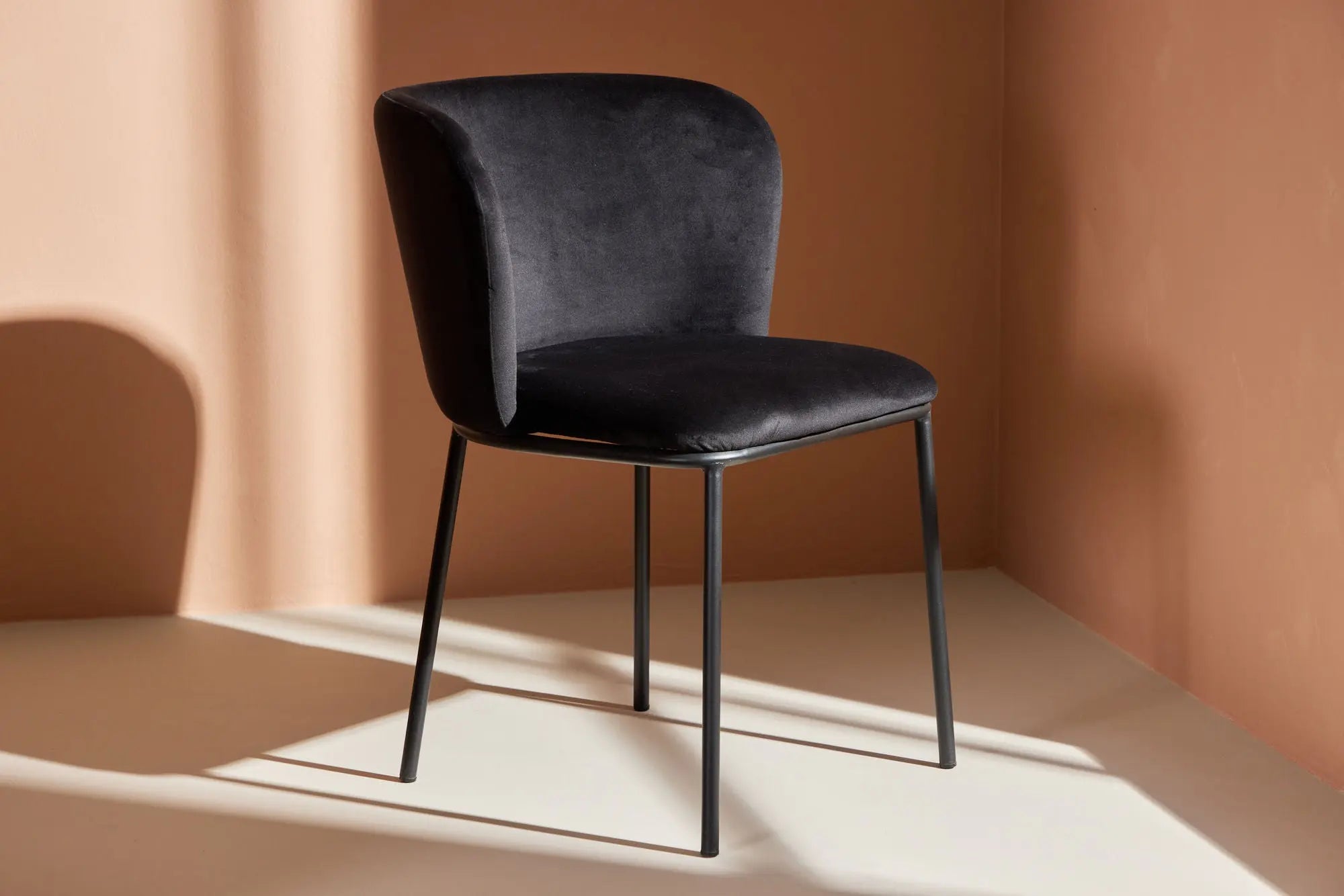 Lot de 2 chaises de salle à manger Edina - 56 x 58 x 76 - Polyester Velvet