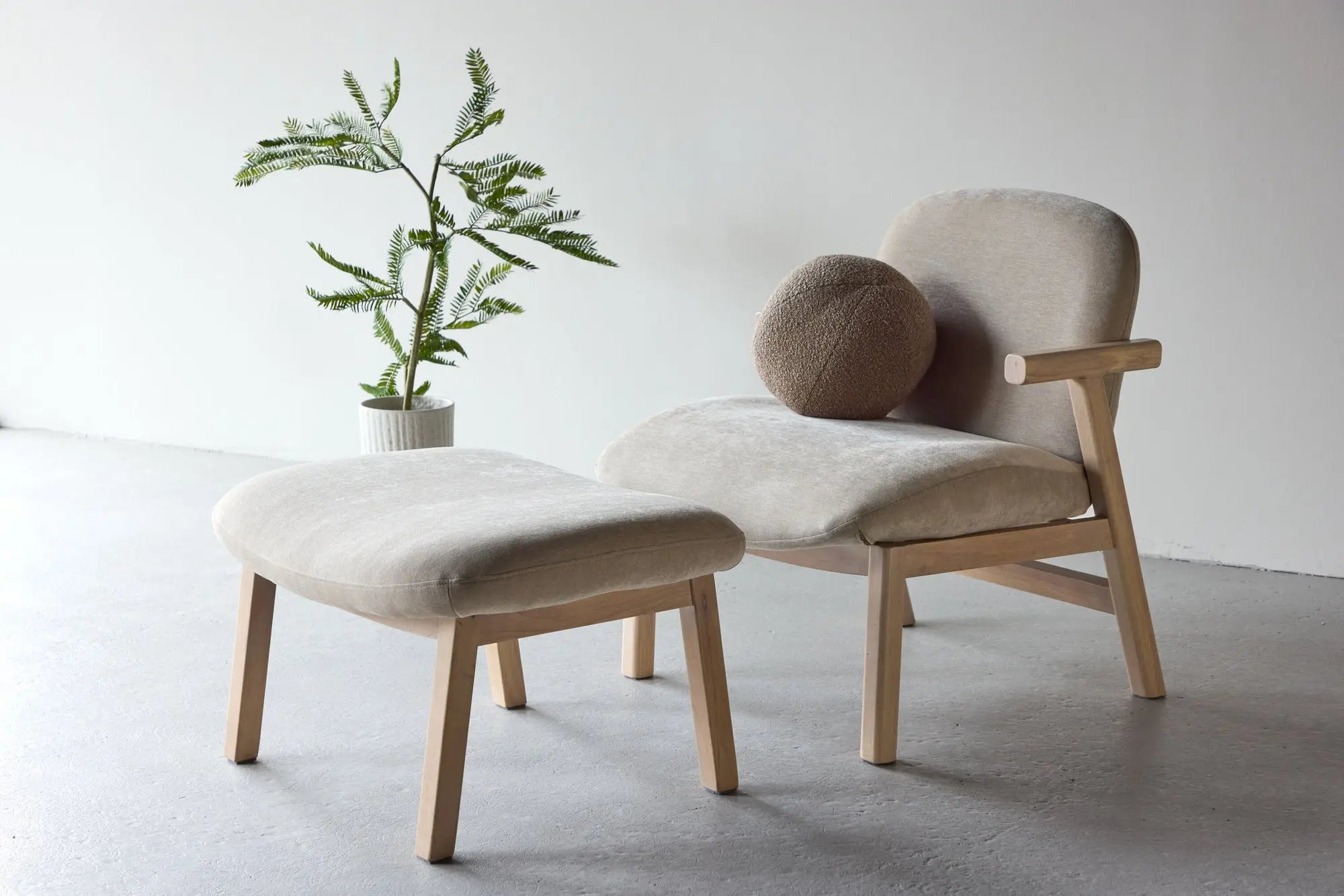 Fauteuil + pouf Rile  Loome